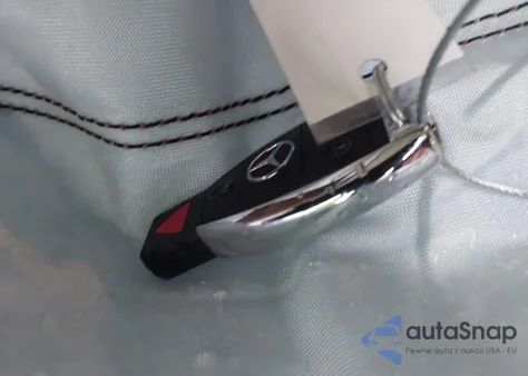 2018 Mercedes-Benz Glc 300 4Matic z USA, uszkodzony, nr VIN WDC0G4KB3JV019576